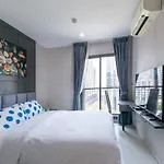 Luxurious Apartment With Train Access Bts Thonglor